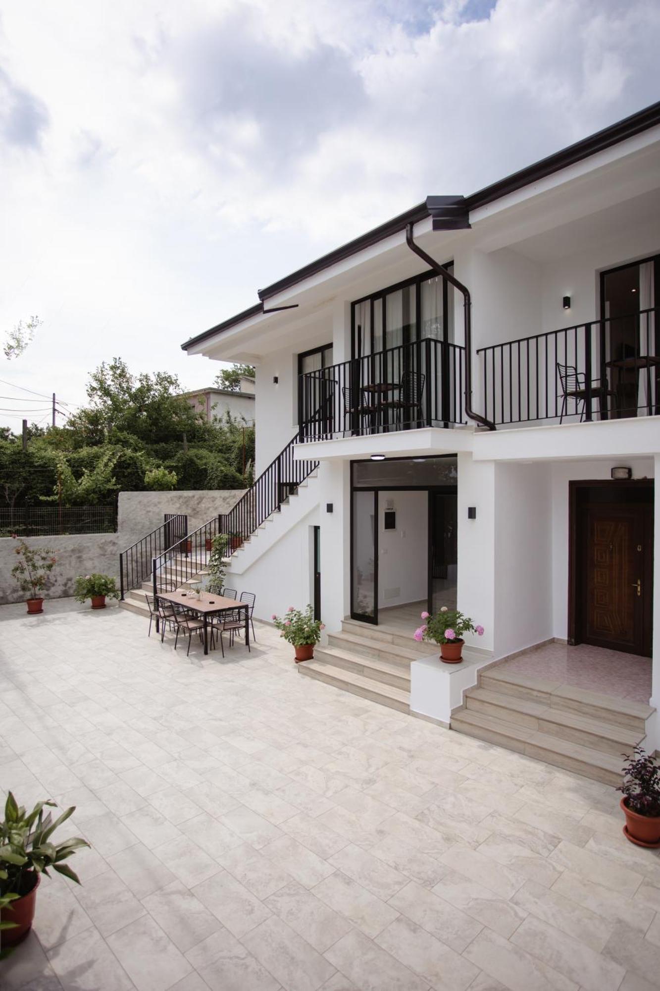 Serenity Shirokë Exterior foto